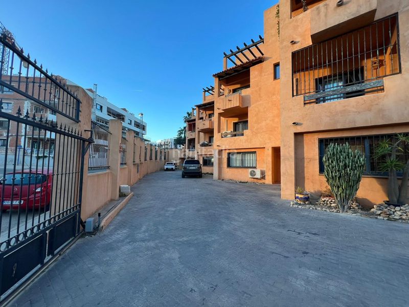 Foto 43d50588-d2cb-483c-9658-1cde8db11bb2. Dúplex amb xemeneia piscina a Villamartín-Las Filipinas Orihuela