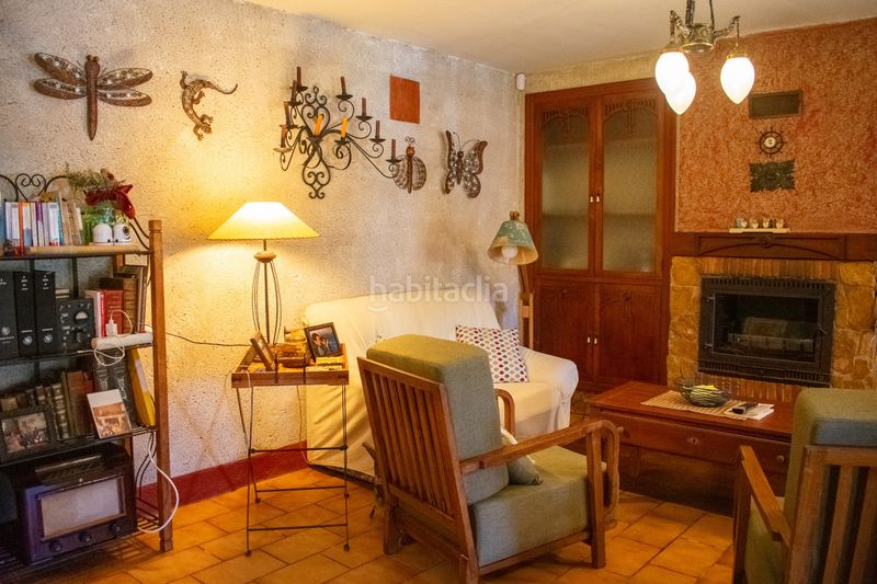 Foto 5b01ab6c-81ce-4340-b6f4-9c630746998a. Casa amb xemeneia a Onil
