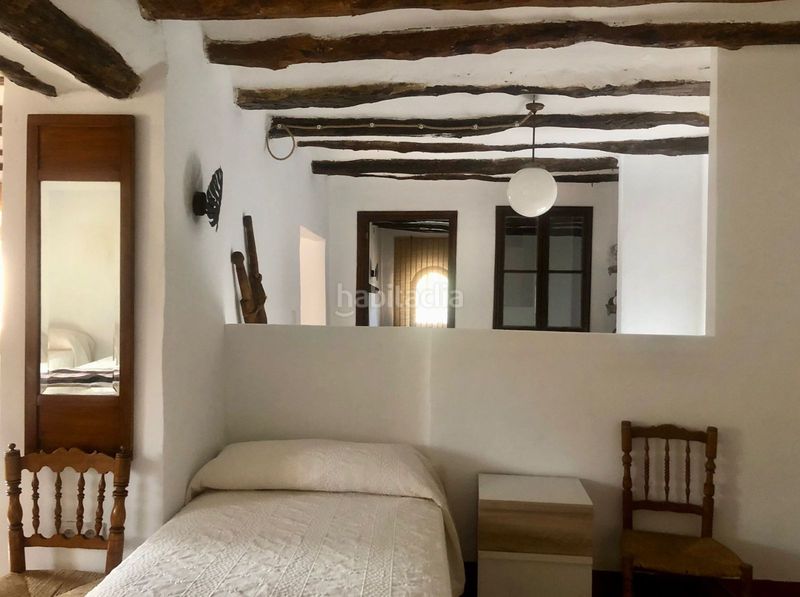 Foto cbc7b335-f1b1-4295-8d9e-6660f85fe40e. Casa amb xemeneia a Onil