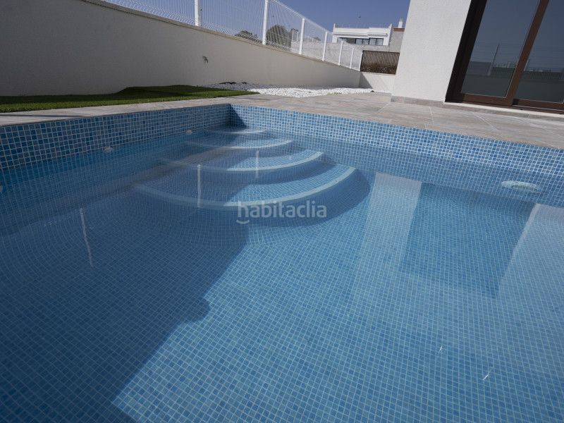 Foto da8fdc09-f185-449c-972e-0f21d11b7622. Casa amb piscina a Casco urbano Polop