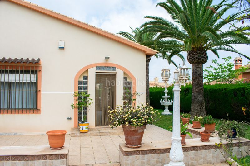 Foto 6554e2d5-4e4c-46d9-a5b4-8b549aaeb20c. Casa amb xemeneia a Cabo Roig Orihuela