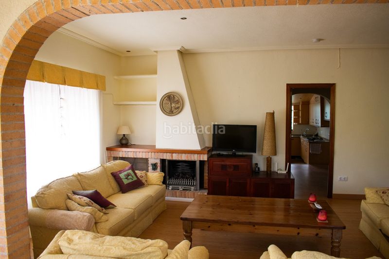 Foto 9be1ee2b-6a1c-46be-b7e8-ff649d3d00b3. Casa amb xemeneia a Cabo Roig Orihuela