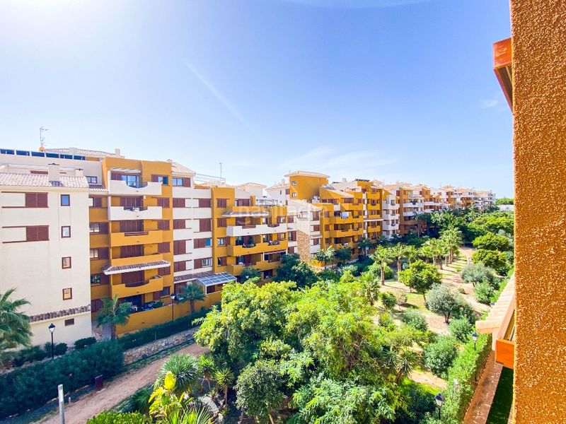 Foto d468e103-d091-4a09-9286-ade131704b08. Apartamento en Punta Prima Torrevieja