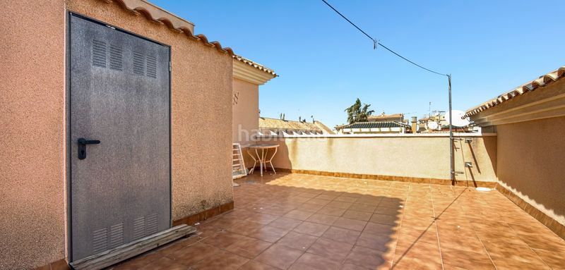 Foto 4411167f-e408-41e3-a2d4-66d8df625d5e. Casa adossada amb piscina a La Florida Orihuela