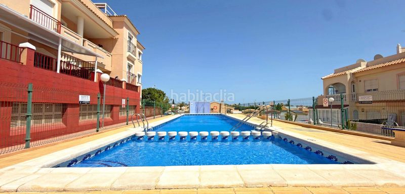 Foto a4a1b63d-44e9-4e70-99b1-97e3ccbe5470. Casa adossada amb piscina a La Florida Orihuela
