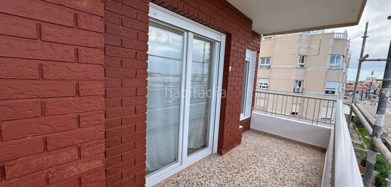 Foto df2a710a-7ee6-44e4-be43-03ebe54732b9. Apartament a Punta Prima Torrevieja