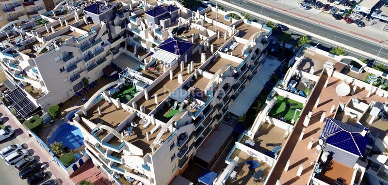 Foto 58833cb1-4cb6-499e-8f1e-c3acee275fb3. Apartament amb piscina a Aguamarina Orihuela