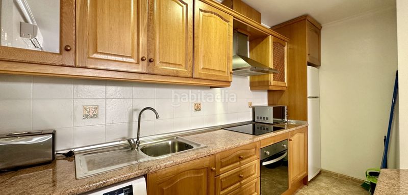 Foto d0bee966-12b1-4189-9b62-81776c716242. Apartament amb piscina a Aguamarina Orihuela