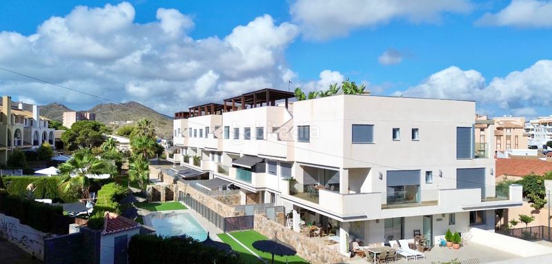 Foto a15ffbfb-cfbb-4468-8e10-d341f943d958. Apartament amb piscina a Cabo de Palos Cartagena