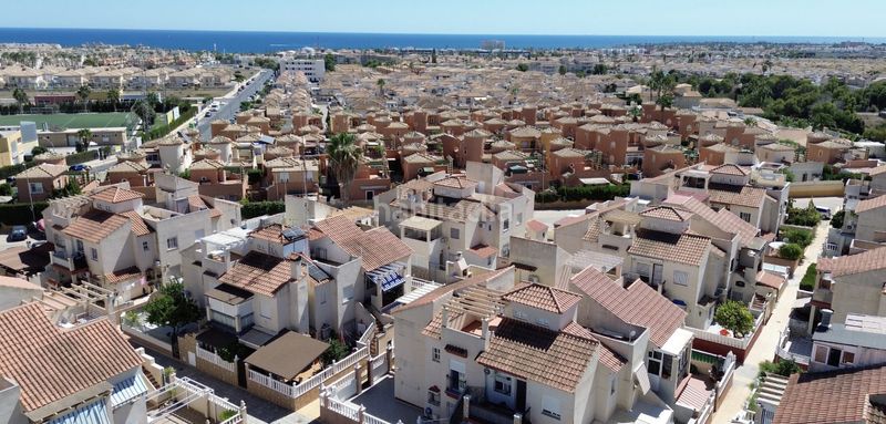 Foto 4cf5e5b3-de1e-4bbe-b771-3ac6f343c457. Apartamento en Playa Flamenca Orihuela