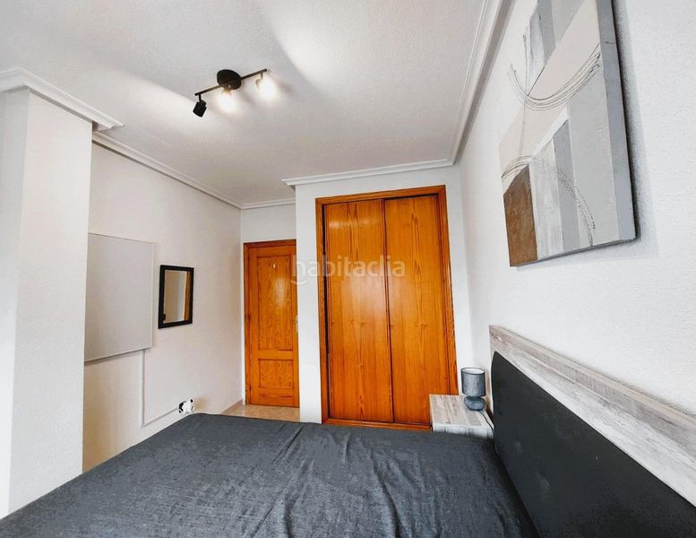 Foto 5149fdca-d29d-494b-a5d7-d877dfb67275. Apartament amb piscina a Playa Flamenca Orihuela