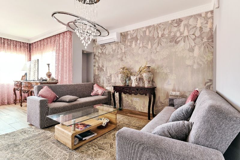 Foto a67d49fd-fd7d-4524-9a8e-876ee5bb4bb7. Casa amb xemeneia a Campoamor Orihuela