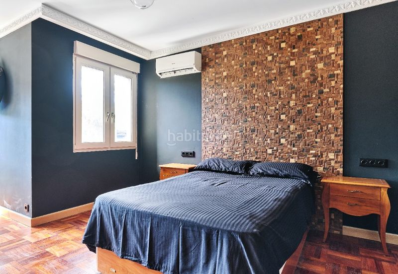Foto ad3060d3-7a87-4318-bb03-511d3e877287. Casa amb xemeneia a Campoamor Orihuela