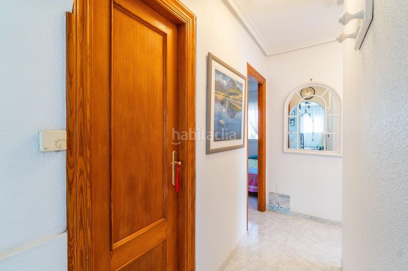 Foto 4a21d0ca-c551-46c4-95d3-b092d7aa16ed. Casa amb piscina a Playa Flamenca Orihuela