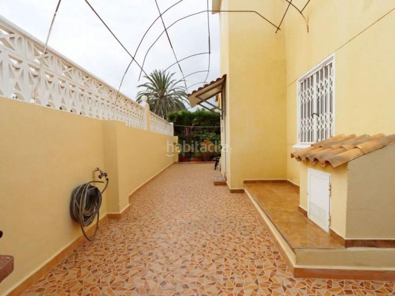 Foto 37edc3d4-f6d9-4675-baf2-50a1402fed43. Casa a Playa Flamenca Orihuela