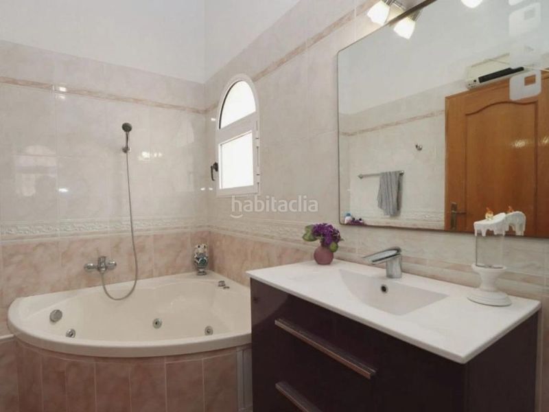 Foto fae8c5c0-0841-4ef2-a820-5ee5d8eacb88. Casa a Playa Flamenca Orihuela