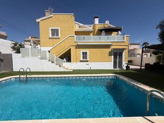 Casa in Villamartín-Las Filipinas