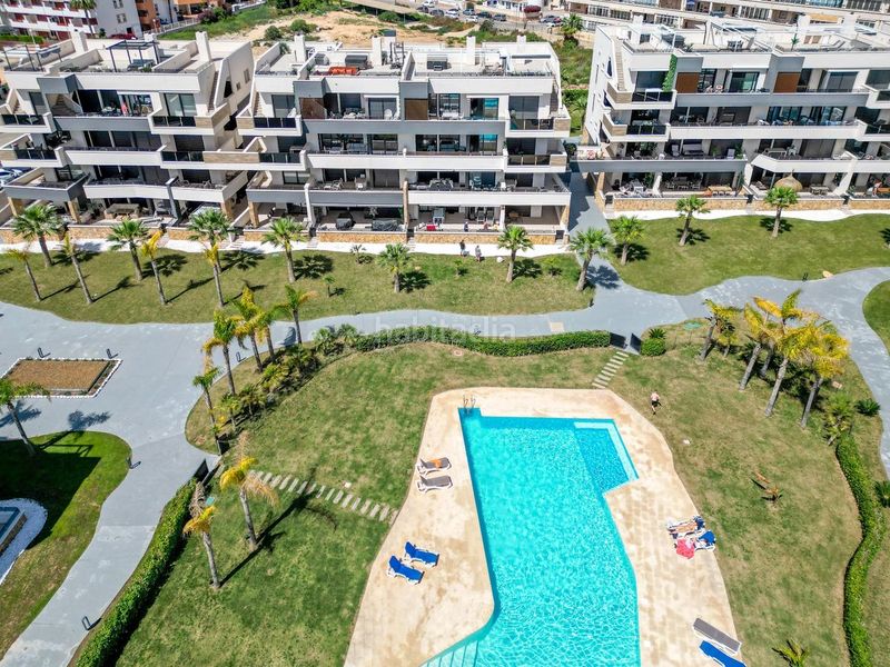 Foto b27429bc-6688-42e4-8396-623764c62d2d. Àtic amb piscina a Playa Flamenca Orihuela