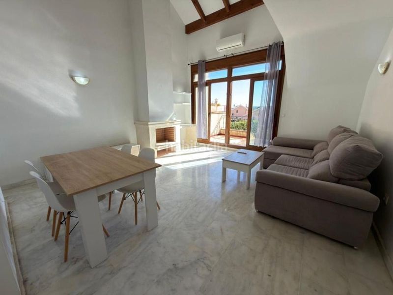 Foto f3fd19b3-4660-4abd-bf1c-77078ef3ce4b. Casa a Algorfa