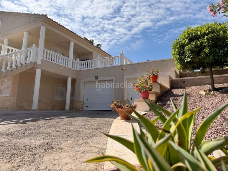 Foto 086b187e-f1db-49f6-a82d-f5ff89a19e6b. Casa a Almoradí