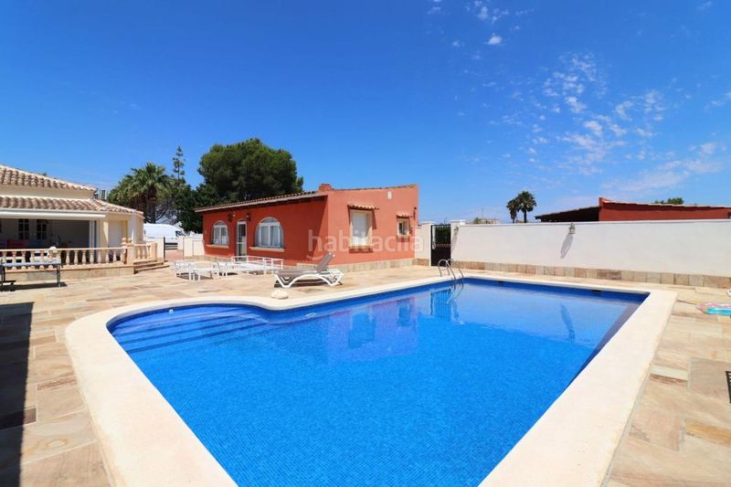 Foto 59d5798a-ac45-4398-b309-4f79d73e6c0d. Casa a Almoradí