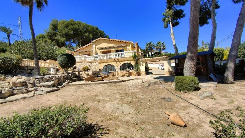 Foto 1ab18bea-14e7-45c5-bac1-f49f5acb8cc1. Casa a Pinar de Advocat-Cometa Moraira
