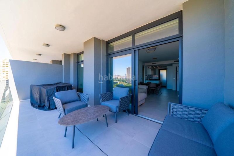 Foto 079f94fb-f1f1-42c2-b1f1-bdcb729f699f. Apartament a Via Parque Benidorm