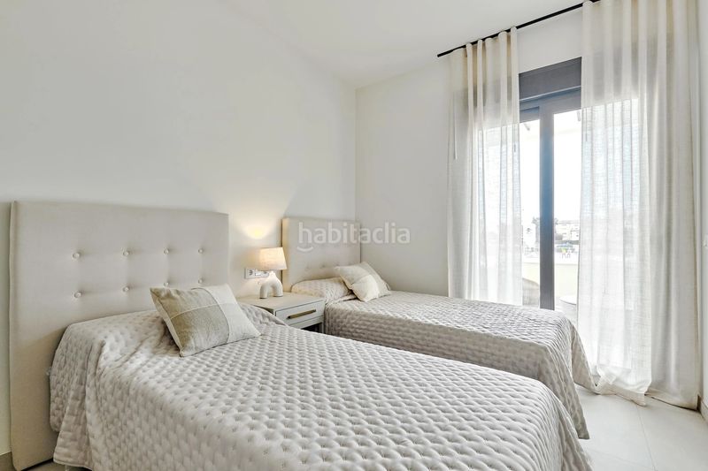 Foto 7f4d7ba6-6f47-4568-8b62-66d44203ec4d. Casa adossada a La Veleta Torrevieja