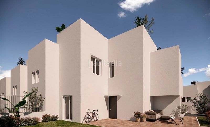 Foto ce371532-d8ba-42b4-a224-3f0cde818999. Casa adossada a Monforte del Cid