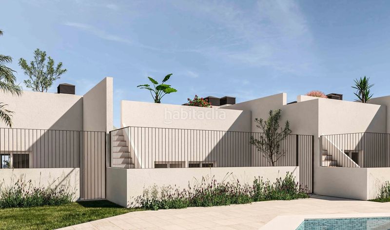 Foto d597d1b6-7835-4363-a04a-77380db175d9. Casa adossada a Monforte del Cid