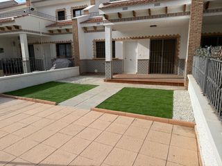 Casa adossada a San Miguel de Salinas