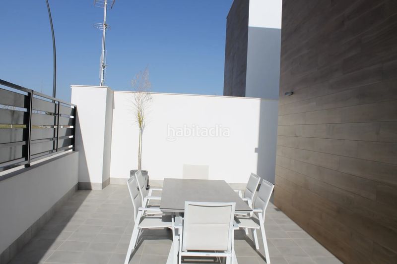 Foto 1b8f9a86-eaa3-42c5-8234-3dc2e08ff55c. Casa amb piscina a Roldán Torre - Pacheco