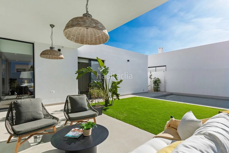 Foto 51849b5d-c257-4df6-a5c3-d98188626d3f. Casa amb piscina a Islas Menores-Mar de Cristal Cartagena