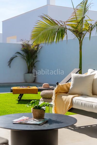 Foto 927cca0c-1727-47a0-b213-c583d6e65166. Casa amb piscina a Islas Menores-Mar de Cristal Cartagena