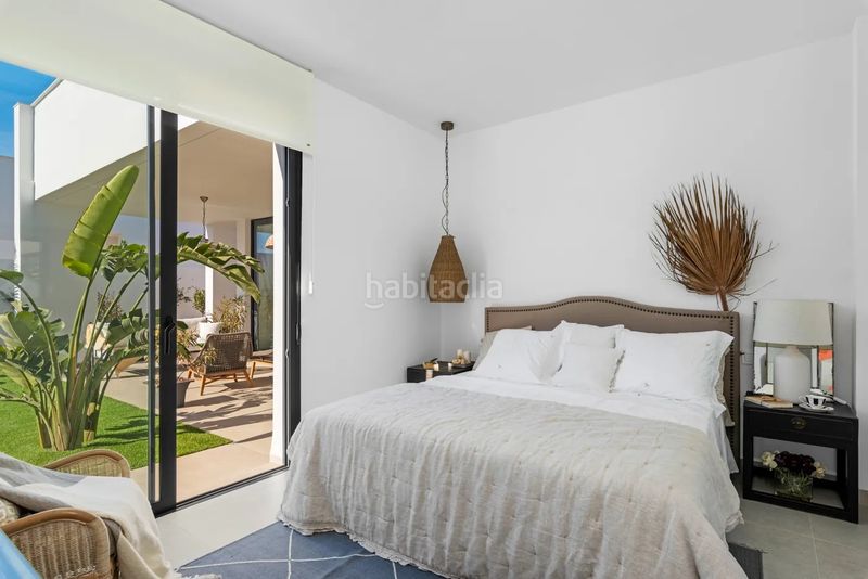 Foto e690d9a7-3c80-4192-a745-c752e7f19f57. Casa amb piscina a Islas Menores-Mar de Cristal Cartagena