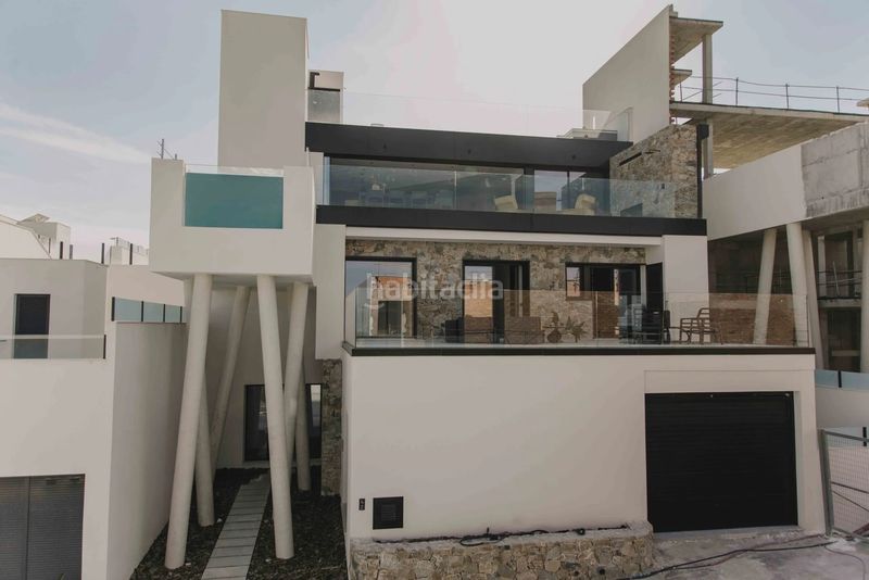 Foto bc1193bb-fb4f-4c87-b820-c9604bf41dbc. Casa amb piscina a Rojales