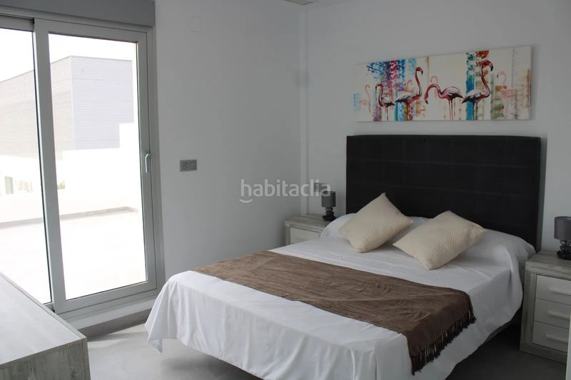 Foto ab19d086-5a12-4bb6-b23a-c8b8626e5bbf. Casa amb piscina a San Fulgencio