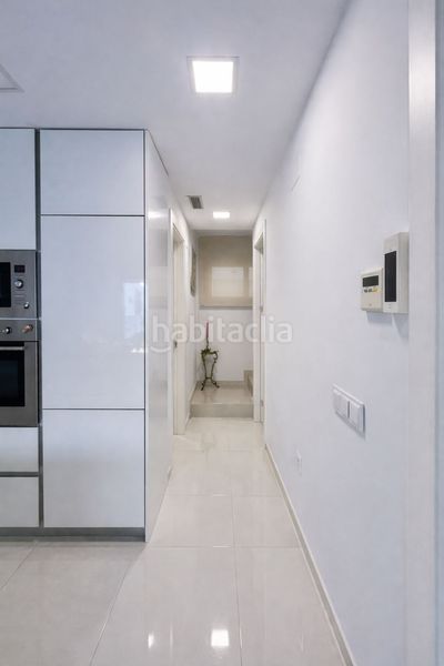 Foto d4bf64e6-e13c-43a7-9ad4-66d6eacad1ca. Casa en Los Almendros Orihuela
