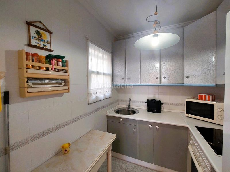 Foto e3eaa8f8-1b11-4f7b-bd52-2f4f1ff8af8f. Casa amb piscina a Playa Flamenca Orihuela