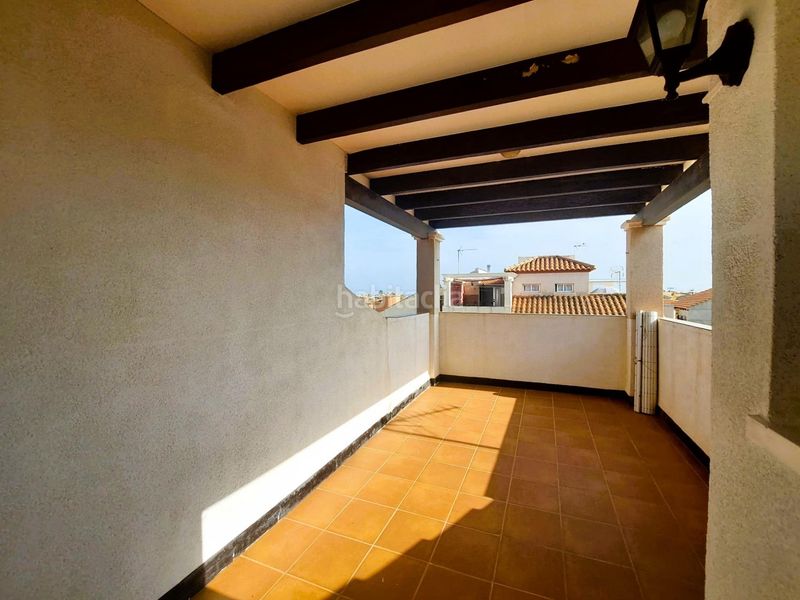 Foto f8cb90bc-9e9d-4967-87e2-9f52636f74da. Casa amb piscina a Playa Flamenca Orihuela