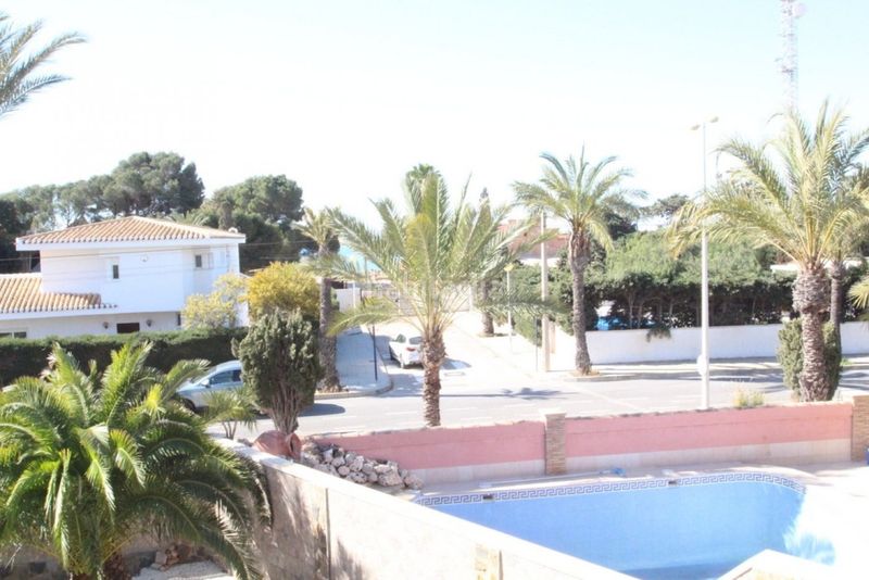 Foto 591346f6-ffa4-4b6b-9635-b7d2871fe945. Casa a Cabo Roig Orihuela