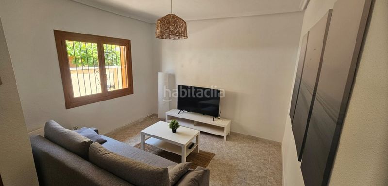 Foto aa71f468-e749-4475-8e35-dd655449eaf7. Apartament amb piscina a Playa Flamenca Orihuela