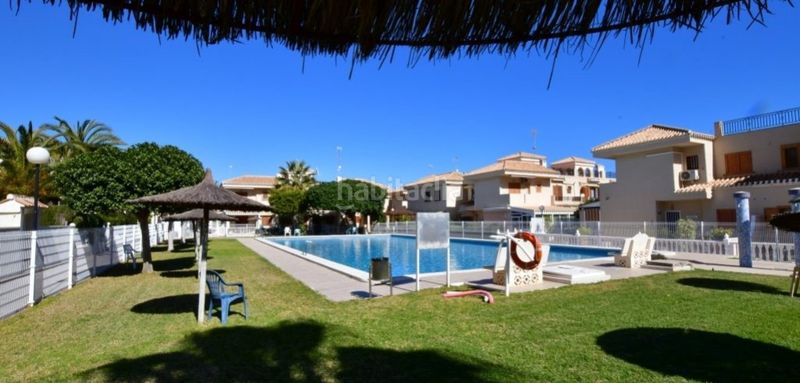 Foto e6c24475-4b7d-4057-aa35-8e1d769d3a10. Apartament amb piscina a Playa Flamenca Orihuela