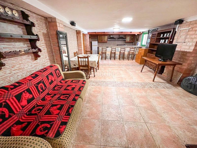 Foto 3d240cae-1c09-4c3f-92cf-6a7297ffd9b9. Casa amb piscina a Sierra Helada Benidorm