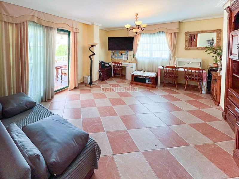 Foto e1cc1bb1-de39-49a8-8714-c04901aa57af. Casa amb piscina a Sierra Helada Benidorm
