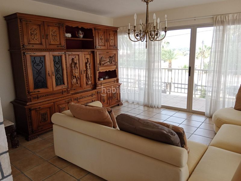 Foto d6f0d06a-41f3-4b7e-bc4b-7c90c3a516c3. Casa amb piscina a Sierra Helada Benidorm