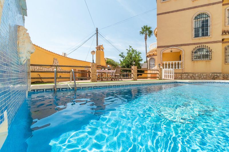 Foto cbc52ce2-932e-46ad-8a88-1546e2d222a4. Casa en La Florida Orihuela