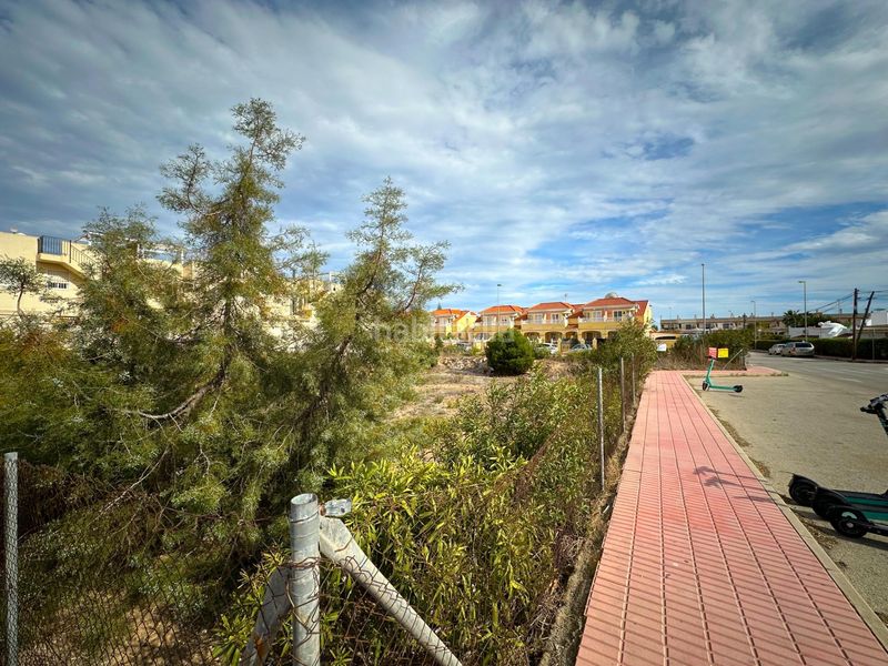 Foto b845c113-d44c-4b65-ab7f-611e2128067c. Area edificabile industriale in Playa Flamenca Orihuela