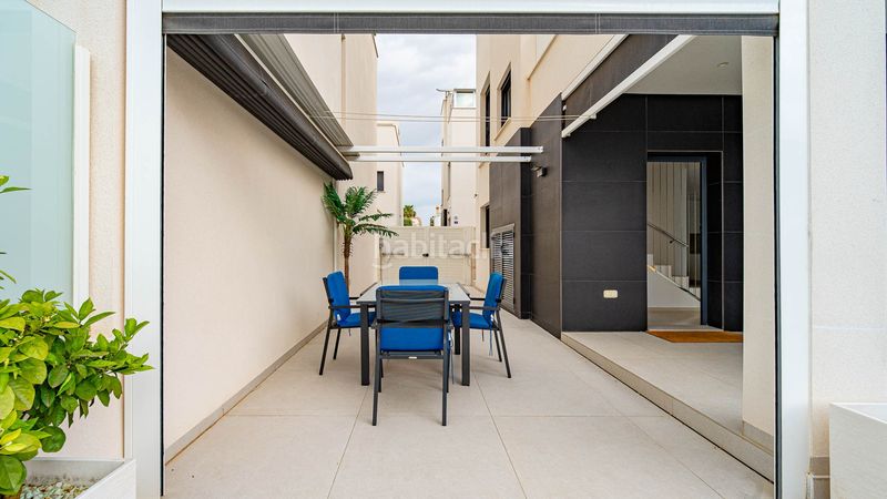 Foto 1a156318-1413-4e85-af9b-bd2f1378084c. Casa en Los Balcones y los Altos Orihuela