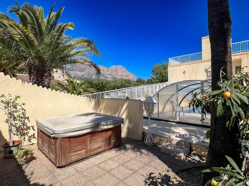 Foto 52f8580c-f2f1-4633-abae-1f6aa7ac919d. Casa amb piscina a Montebello - Nou Espai Nucia (la)